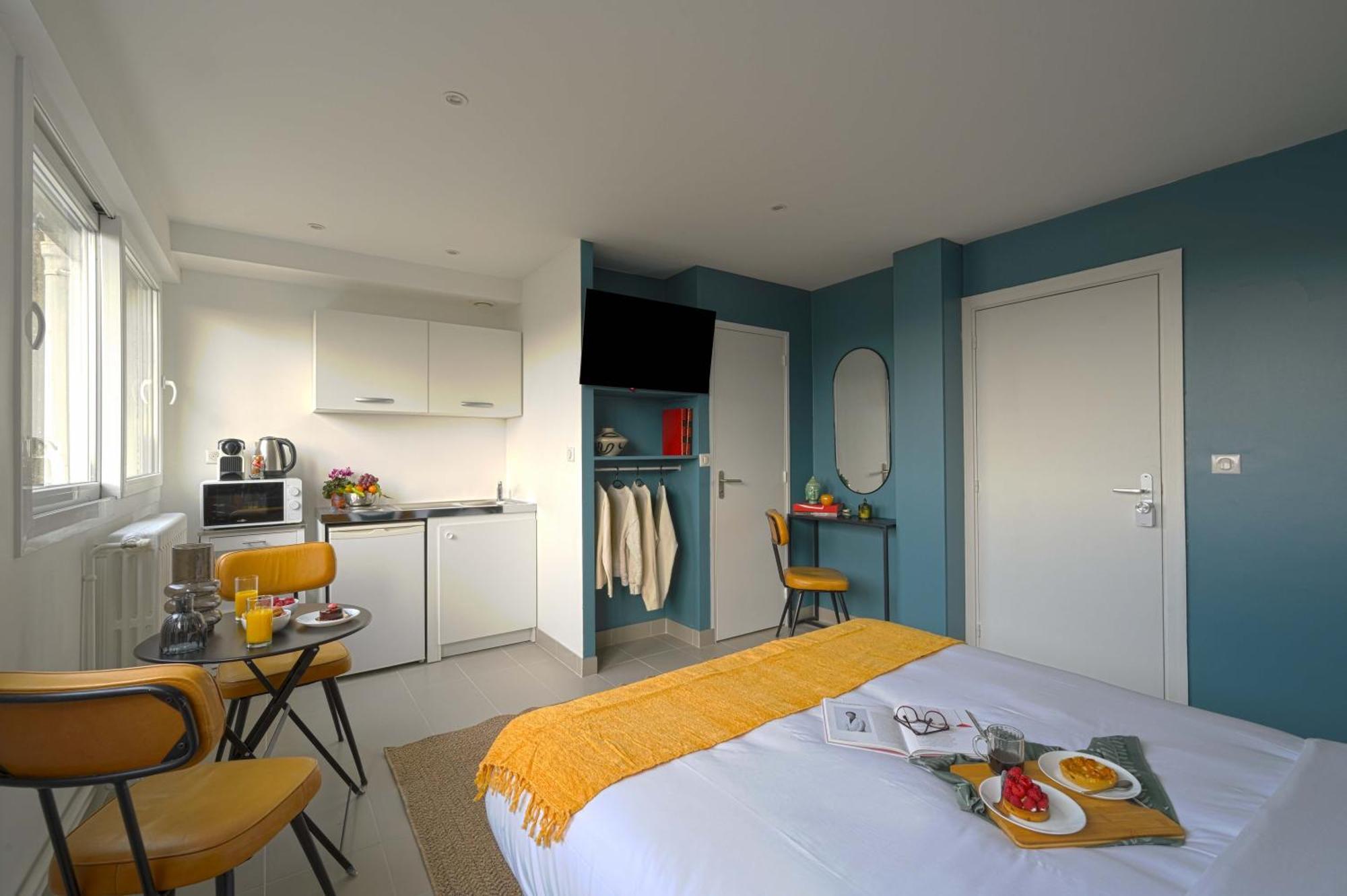 Modern Bright Apartment In Appart'Hotel Сен-Мор-де-Фоссе Экстерьер фото