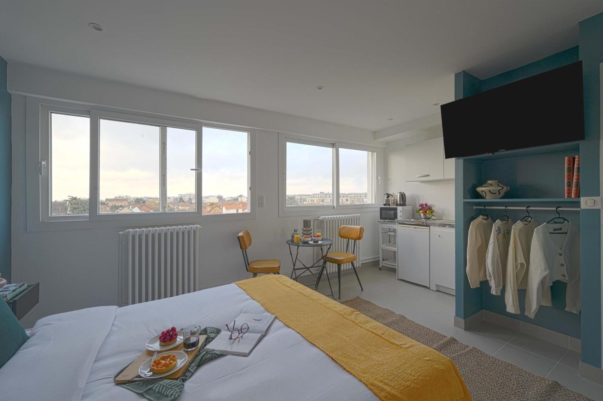 Modern Bright Apartment In Appart'Hotel Сен-Мор-де-Фоссе Экстерьер фото