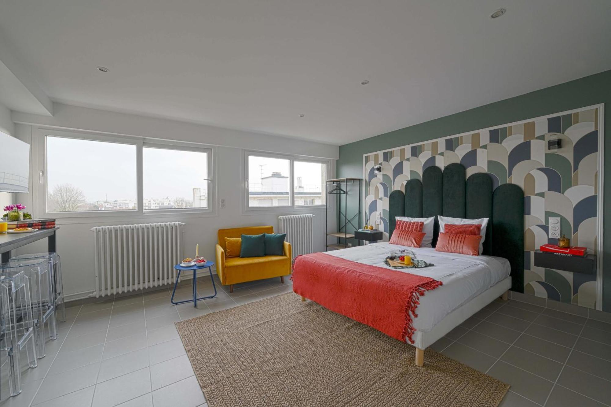 Modern Bright Apartment In Appart'Hotel Сен-Мор-де-Фоссе Экстерьер фото